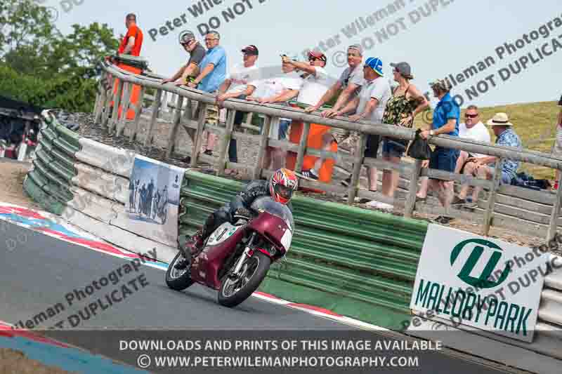 Vintage motorcycle club;eventdigitalimages;mallory park;mallory park trackday photographs;no limits trackdays;peter wileman photography;trackday digital images;trackday photos;vmcc festival 1000 bikes photographs